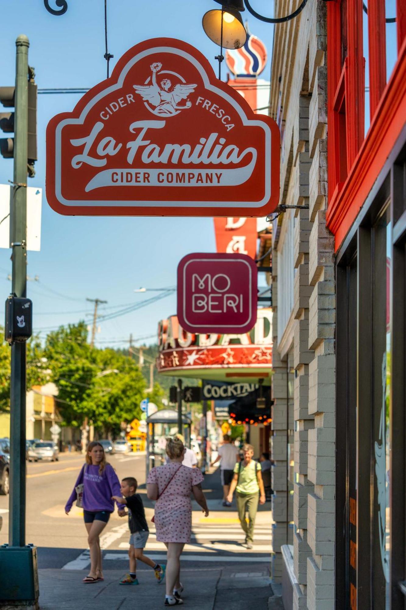 Bright - Food Carts & Local Shops * Portland